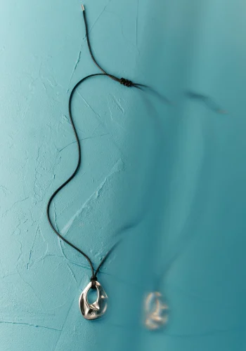 Viktoria & Woods Jewellery|V&W Icons>Organic Pendant Necklace SILVER